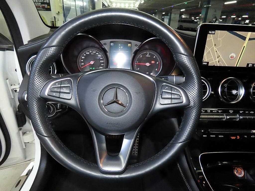 벤츠 GLC 클래스 GLC클래스 X253 GLC 250 d 4MATIC 이미지 8