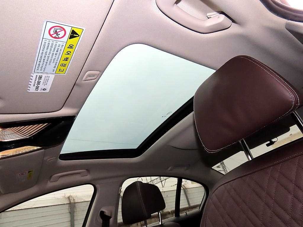 BMW 5시리즈 5시리즈 (G30) 520d xDrive 럭셔리 플러스 이미지 17