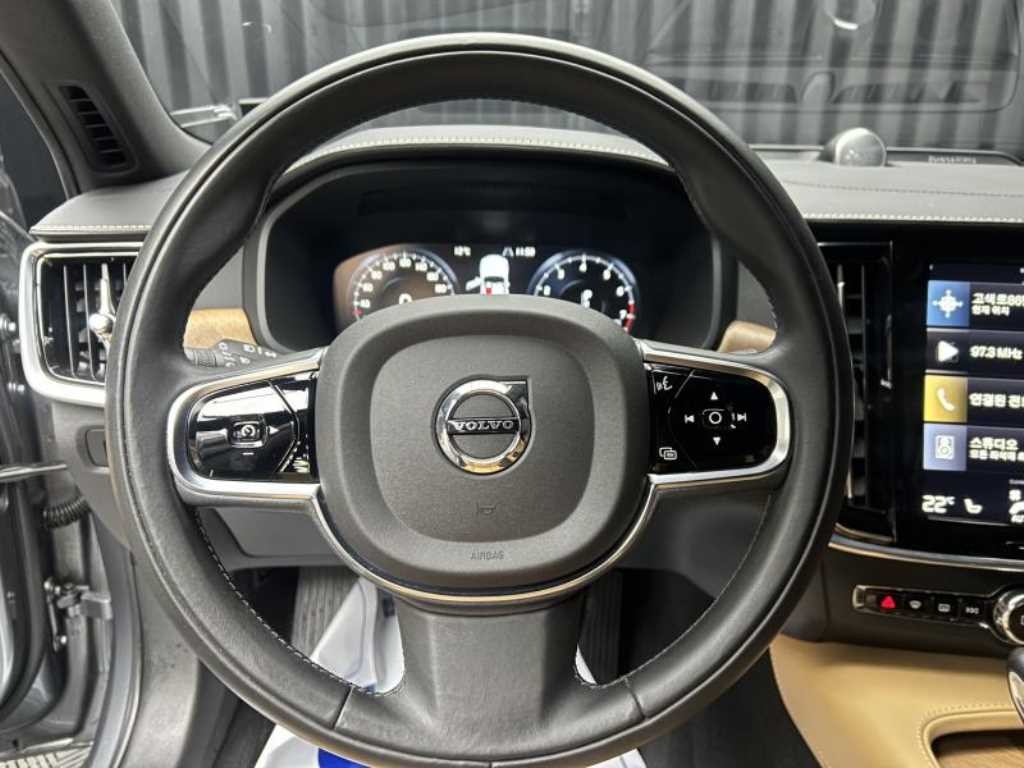 볼보 S90 T5 인스크립션 이미지 8