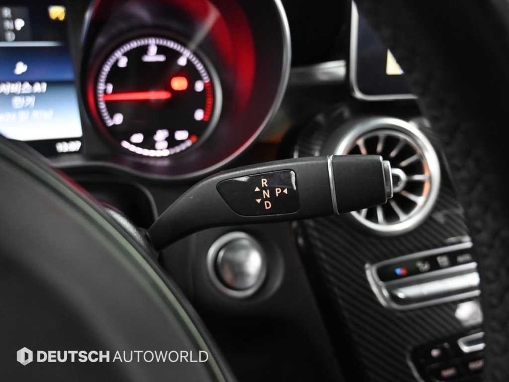벤츠 GLC 클래스 GLC클래스 X253 GLC 220 d 4MATIC 프리미엄 쿠페 이미지 9