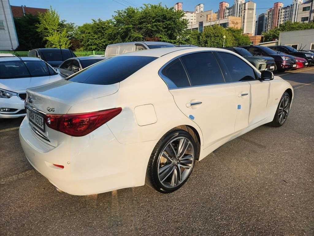 인피니티 Q Q50 2.2D 프리미엄 이미지 5