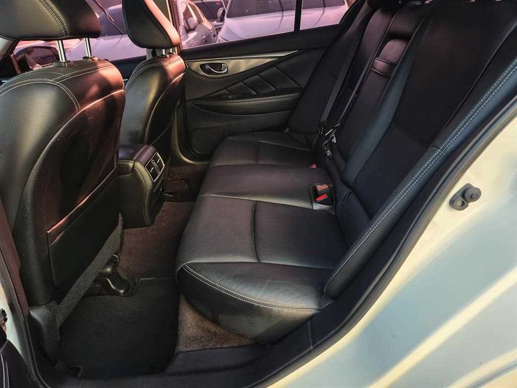 인피니티 Q Q50 2.2D 프리미엄 이미지 8