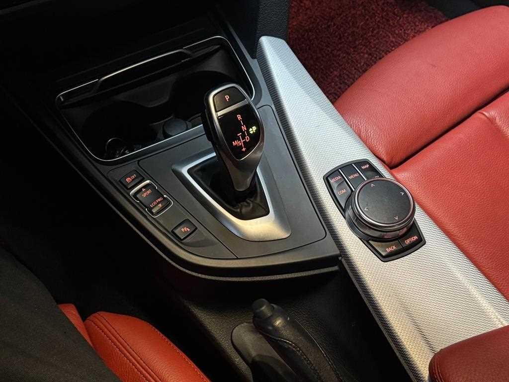 BMW 3시리즈 3시리즈 (F30) 330i M 스포츠 이미지 15