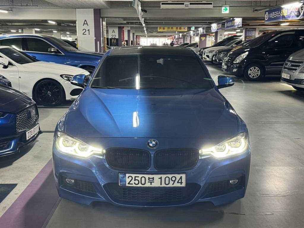 BMW 3시리즈 3시리즈 (F30) 330i M 스포츠 이미지 2