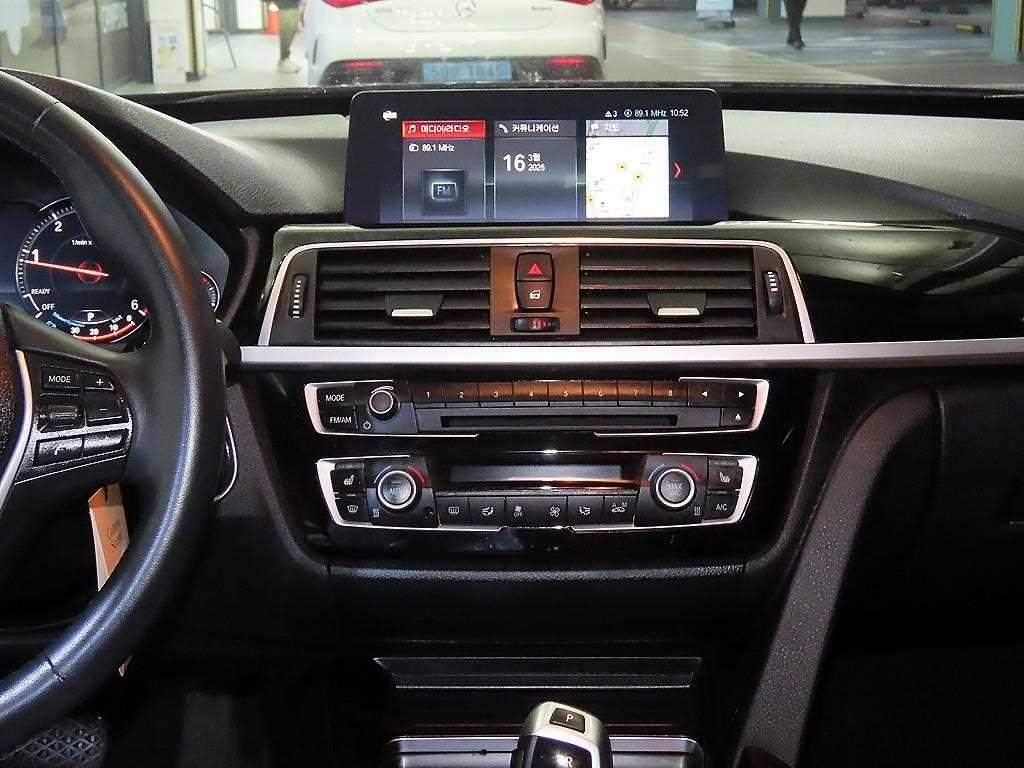 BMW 그란투리스모 3시리즈 GT (F34) GT 320D 이미지 11