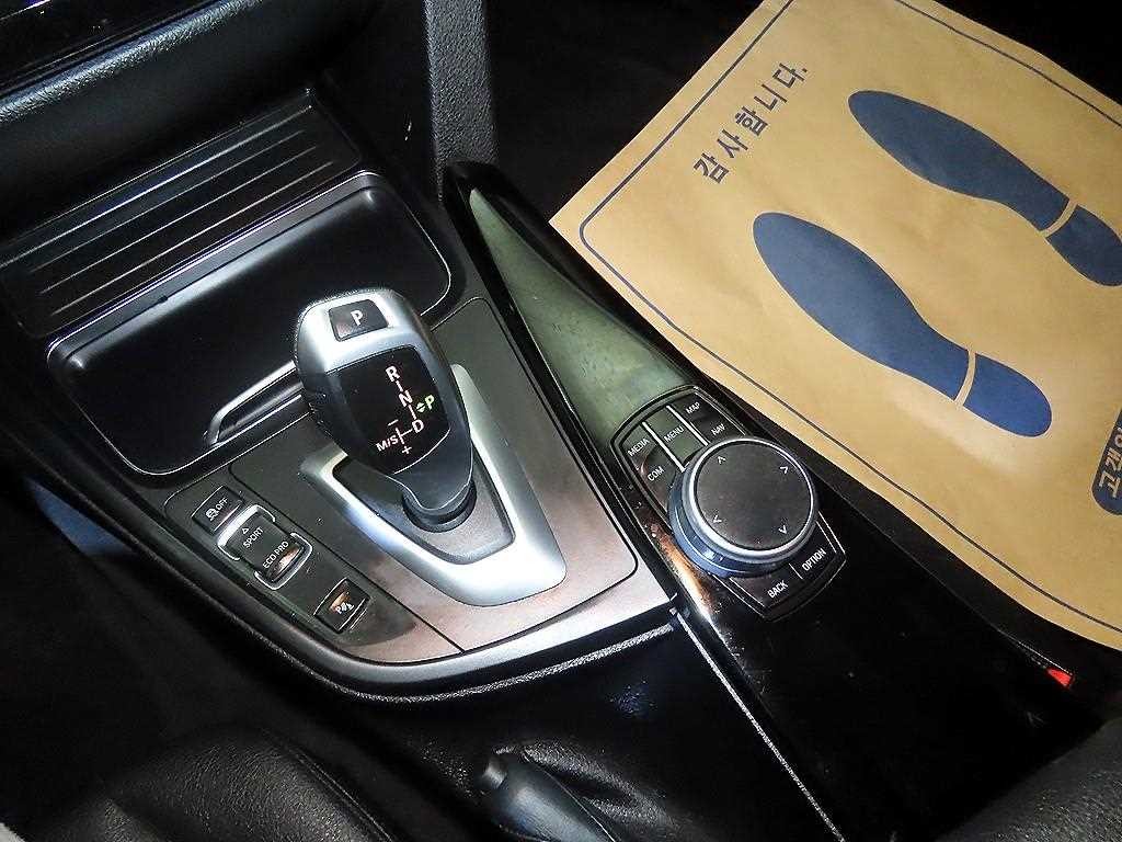 BMW 그란투리스모 3시리즈 GT (F34) GT 320D 이미지 12