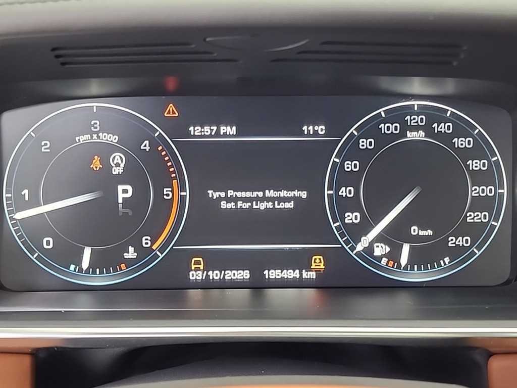 랜드로버 레인지로버 레인지로버 4세대 4.4 SDV8 VOGUE SE LWB 디젤 이미지 6