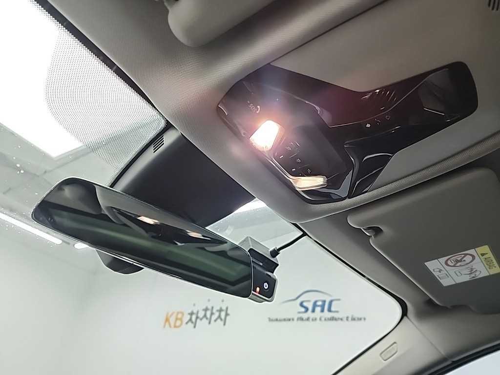 BMW 1시리즈 1시리즈 (F40) 120i 스포츠 이미지 17
