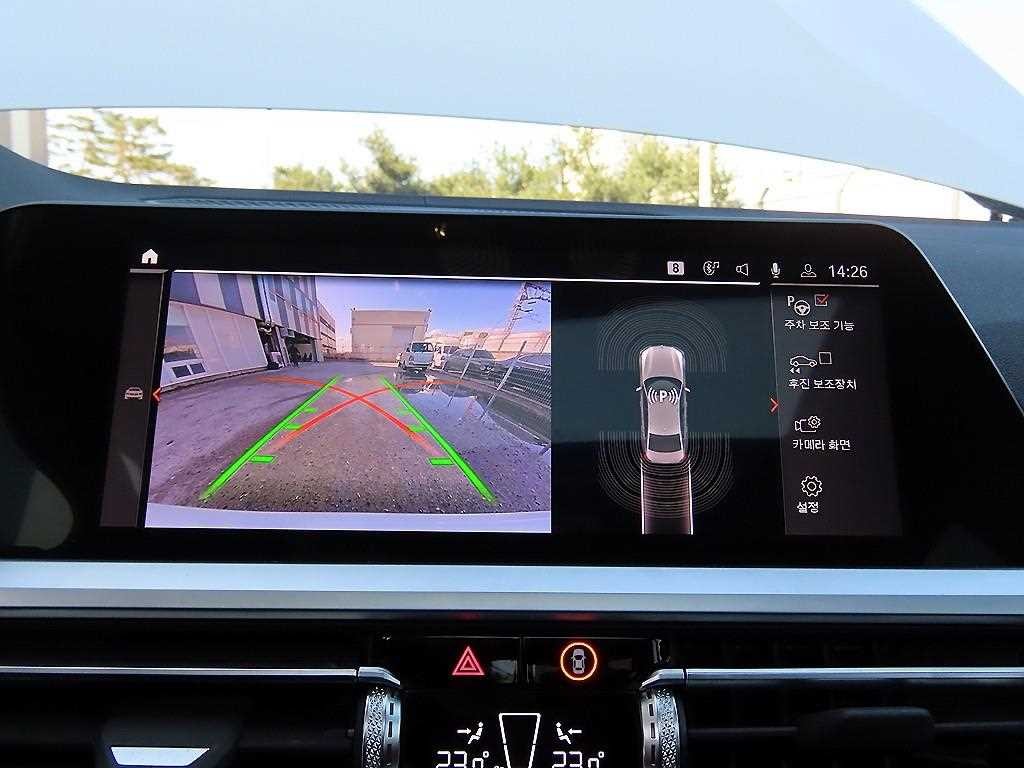 BMW 3시리즈 3시리즈 (G20) 320i M 스포츠 이미지 14