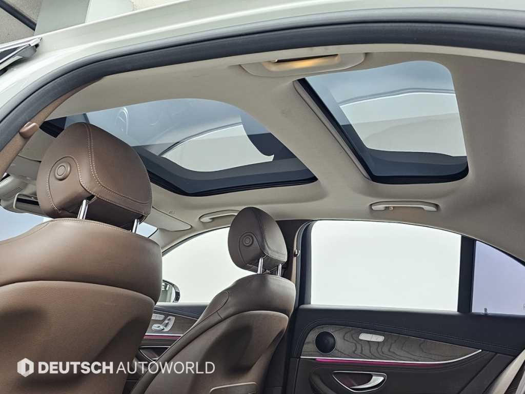 벤츠 E 클래스 E-클래스 W213 E300 4MATIC 익스클루시브 이미지 18