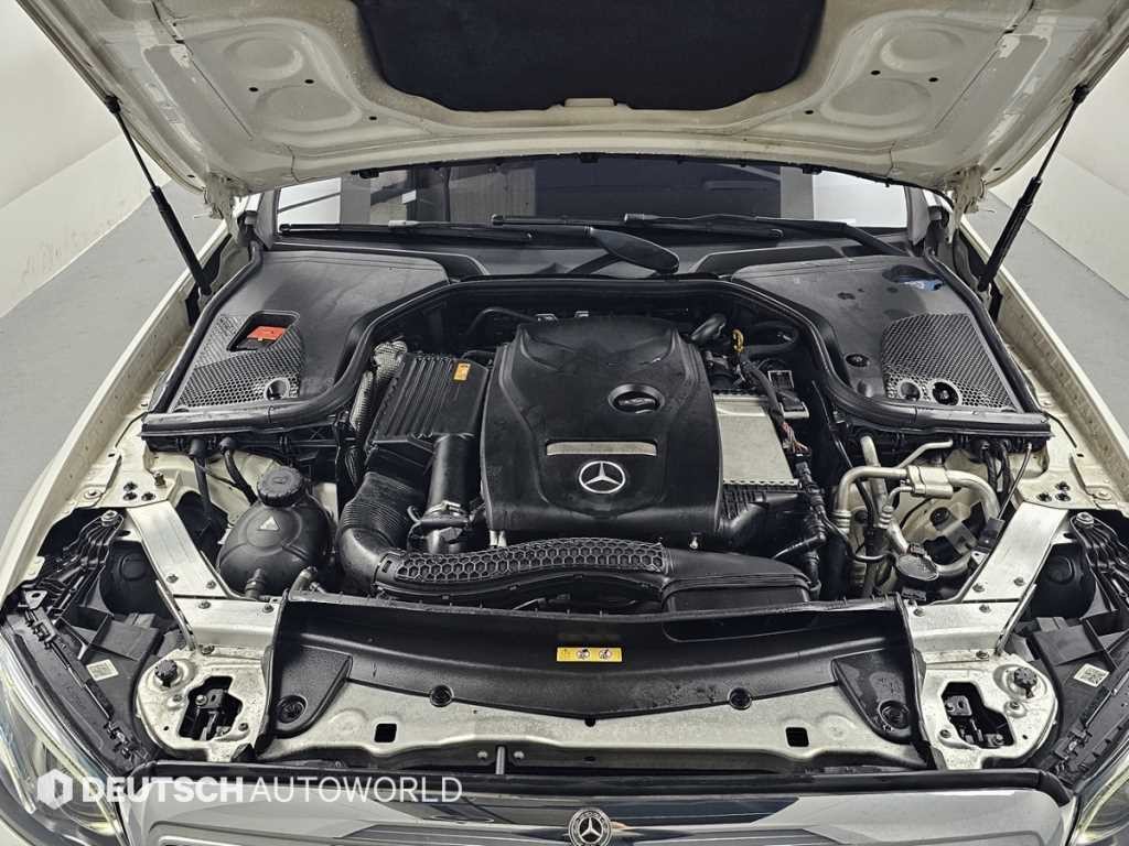 벤츠 E 클래스 E-클래스 W213 E300 4MATIC 익스클루시브 이미지 6