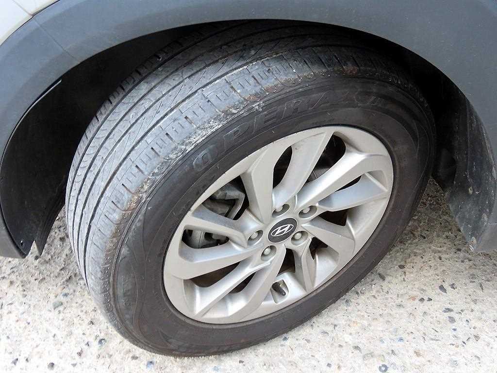 현대 투싼 올뉴투싼 디젤 1.7 2WD 모던 이미지 20
