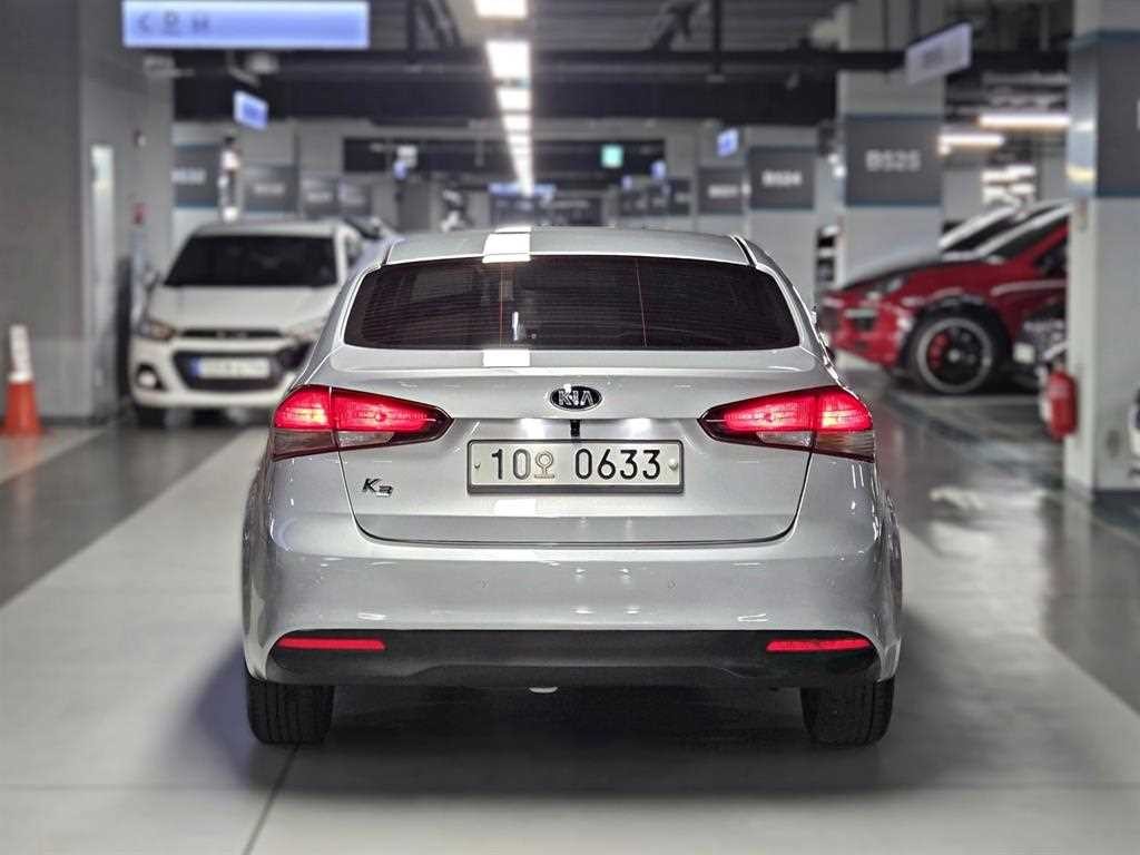 기아 K3 더뉴 K3 1.6 GDI 디럭스 이미지 4