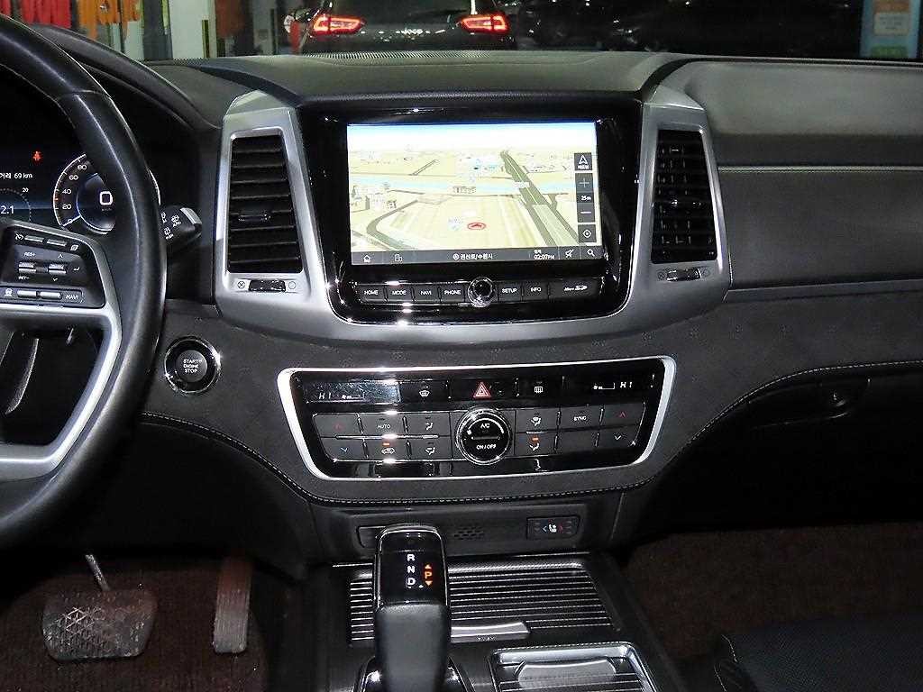 KG모빌리티(쌍용) 렉스턴 올 뉴 렉스턴 (Y450) 디젤 2.2 4WD 더 블랙 이미지 11