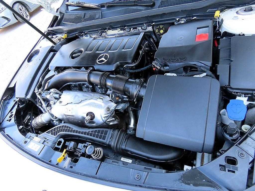 벤츠 A 클래스 A클래스 W177 A250 4MATIC 세단 이미지 18