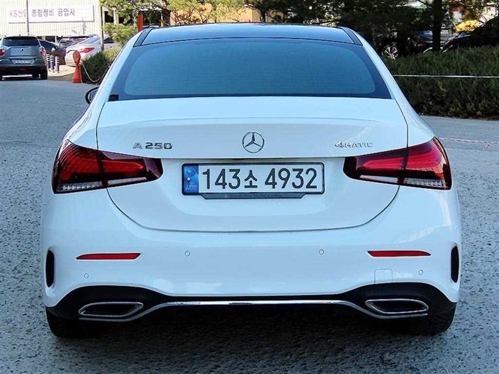 벤츠 A 클래스 A클래스 W177 A250 4MATIC 세단 이미지 4