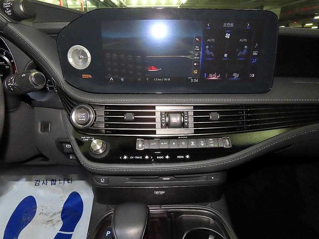 렉서스 LS LS500 3.5 럭셔리 AWD 이미지 11