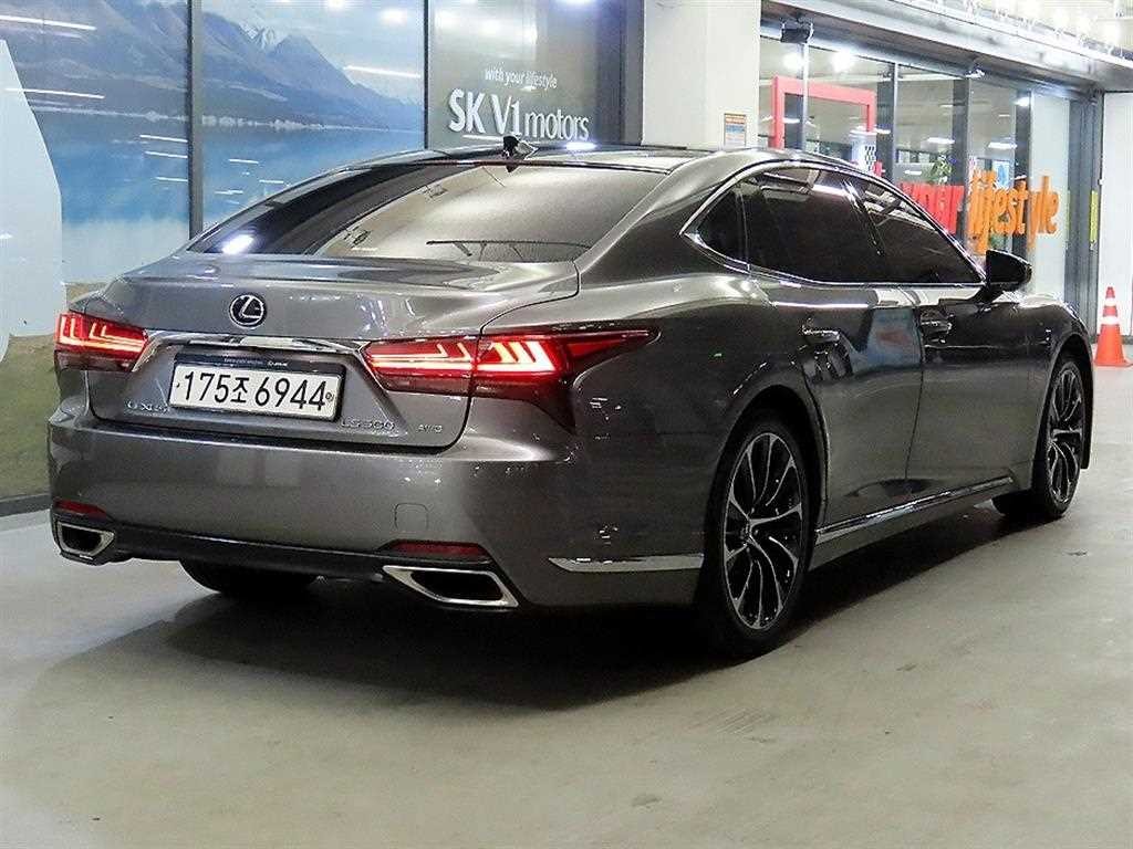 렉서스 LS LS500 3.5 럭셔리 AWD 이미지 4