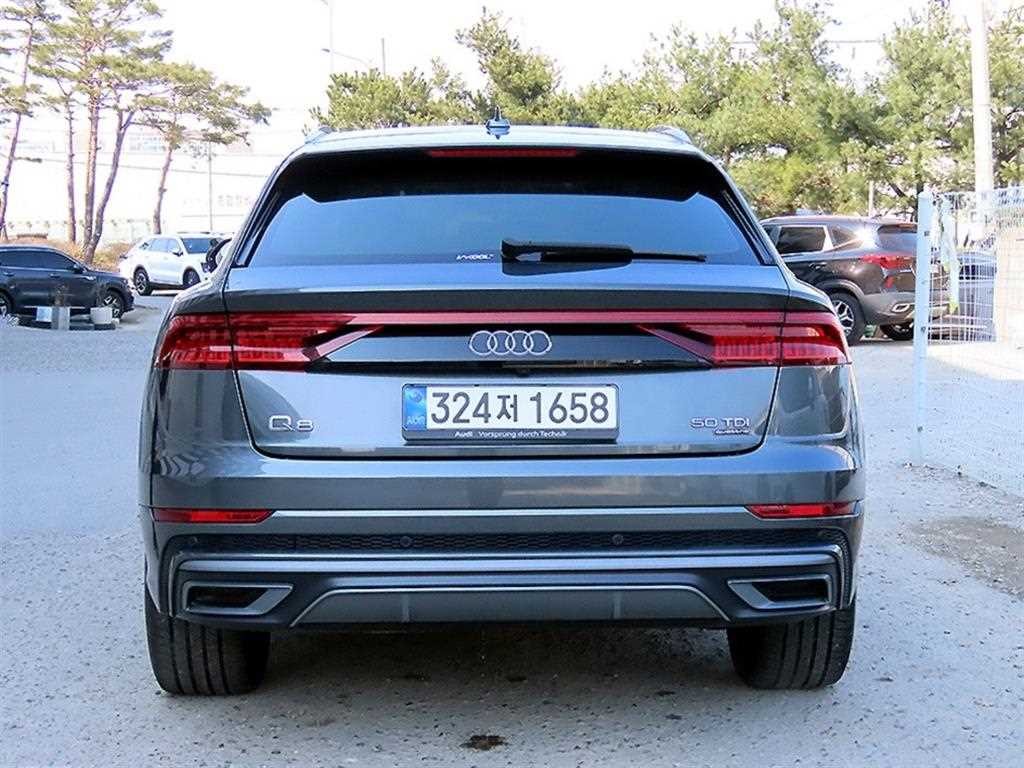 아우디 Q8 50 TDI 콰트로 프리미엄 이미지 4