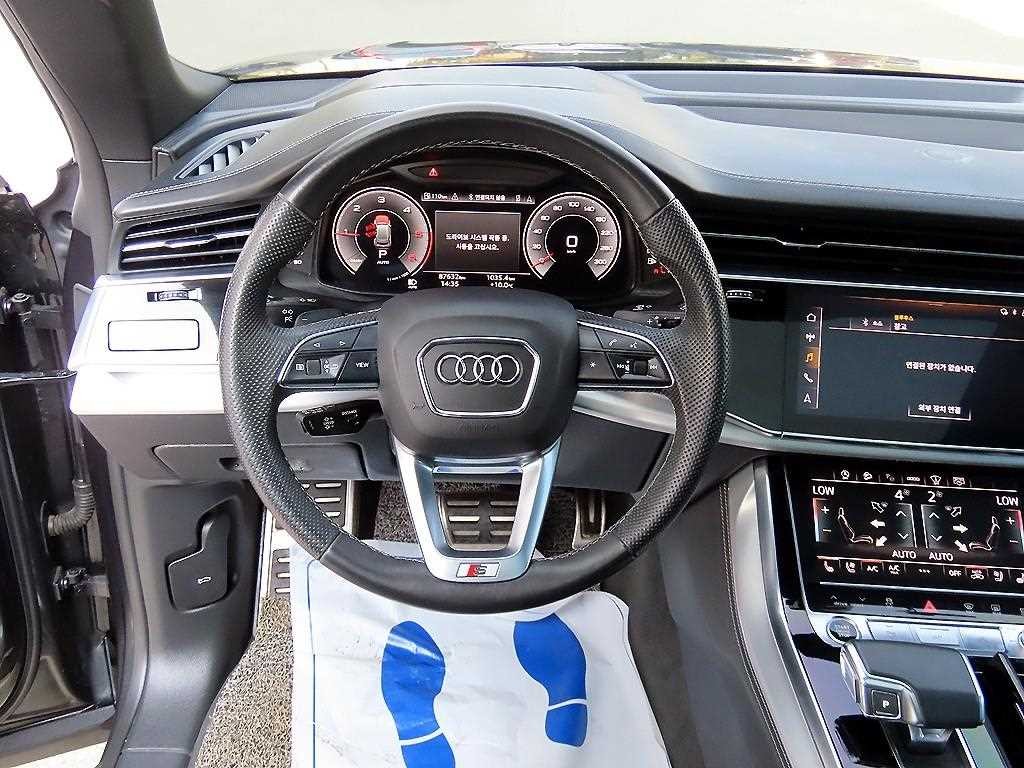 아우디 Q8 50 TDI 콰트로 프리미엄 이미지 8