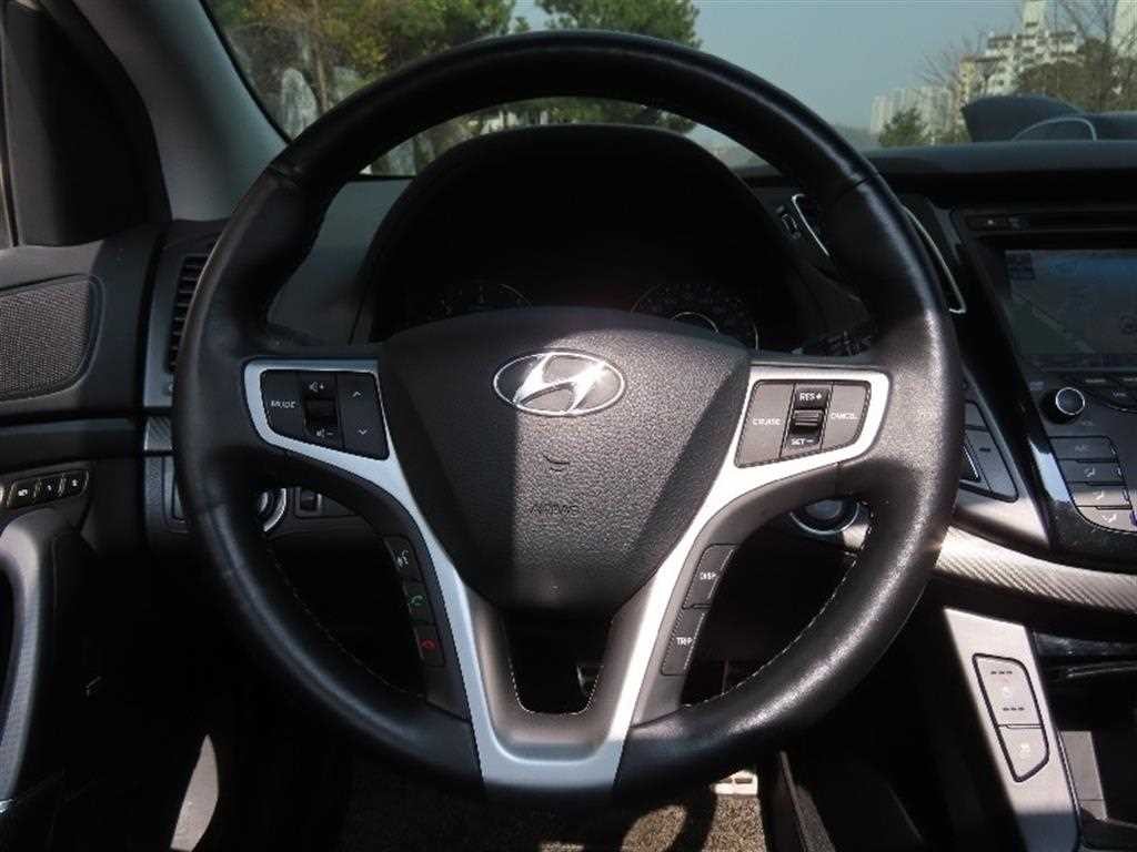 현대 i40 i40Saloon 1.7 VGT D 스펙 이미지 15