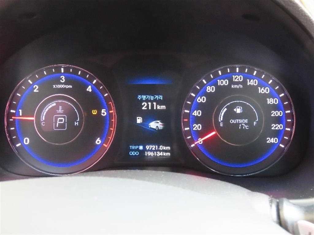 현대 i40 i40Saloon 1.7 VGT D 스펙 이미지 5