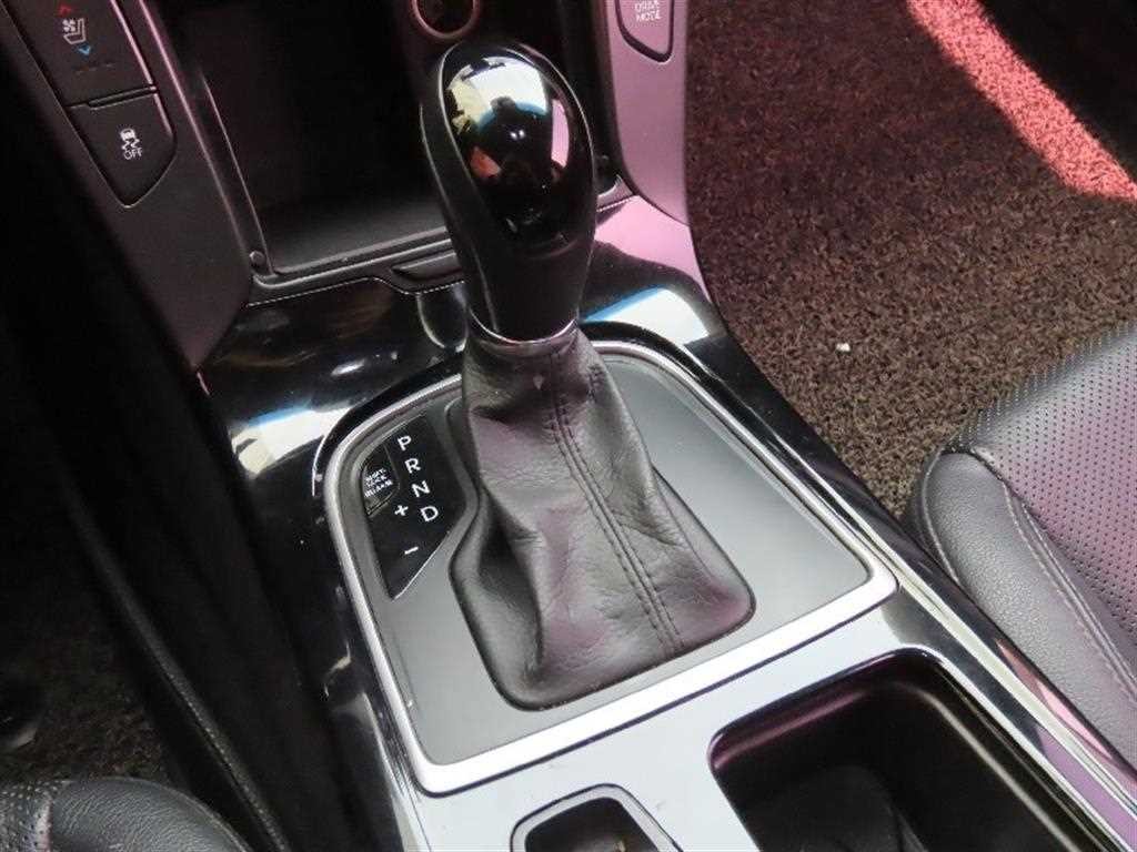 현대 i40 i40Saloon 1.7 VGT D 스펙 이미지 6