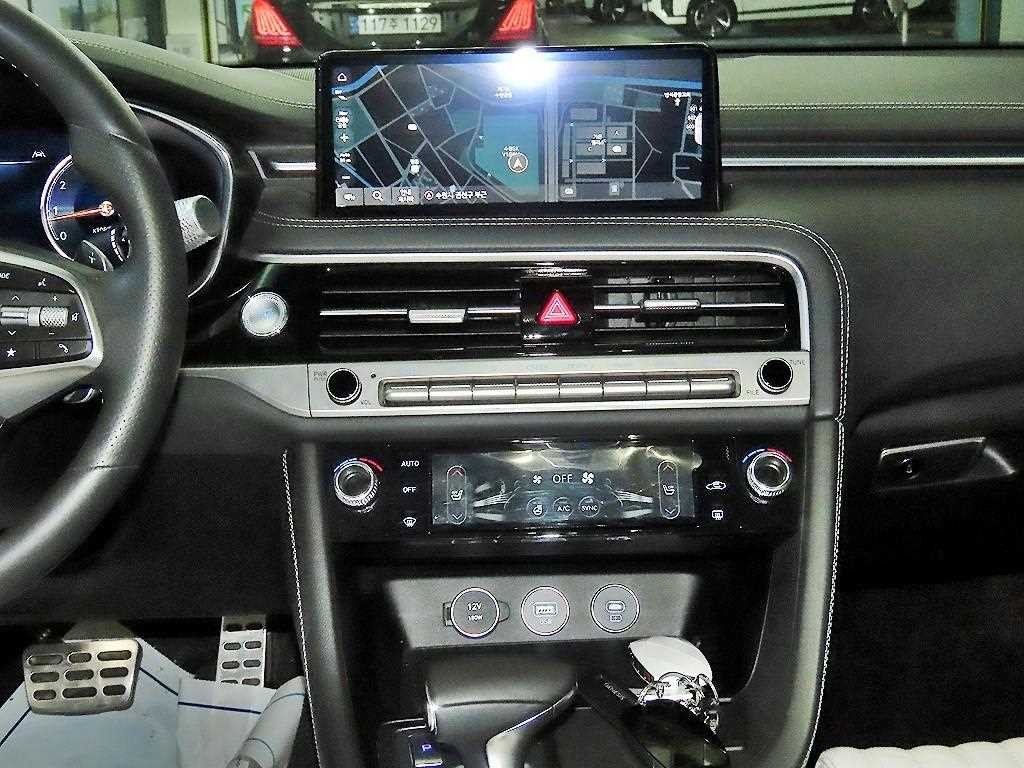 제네시스 G70 더 뉴 G70 가솔린 2.5T 2WD 스포츠 패키지 이미지 11