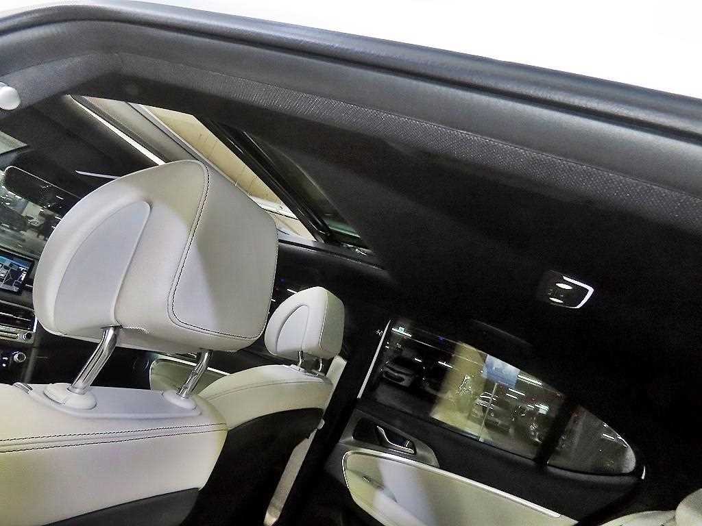 제네시스 G70 더 뉴 G70 가솔린 2.5T 2WD 스포츠 패키지 이미지 17