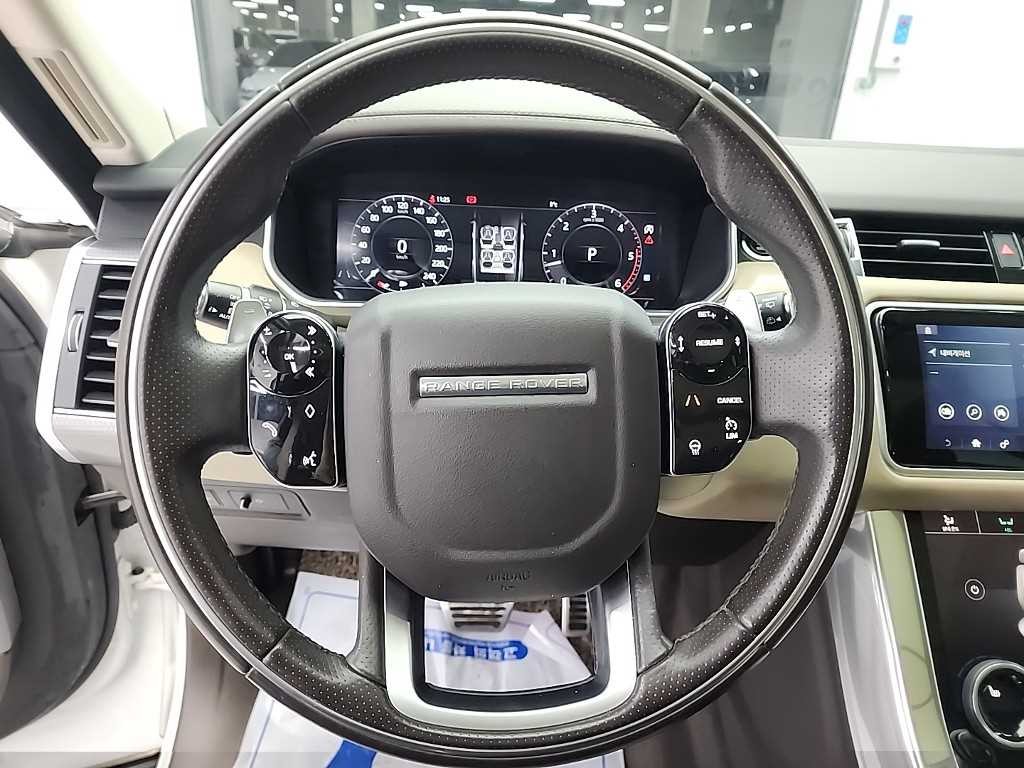랜드로버 레인지로버 스포츠 레인지로버 스포츠 2세대 3.0 SDV6 HSE 다이나믹 이미지 9