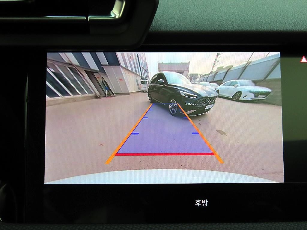 아우디 A3 A3(8Y) 40 TFSI 프리미엄 이미지 14