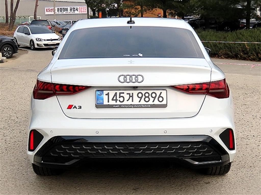 아우디 A3 A3(8Y) 40 TFSI 프리미엄 이미지 4