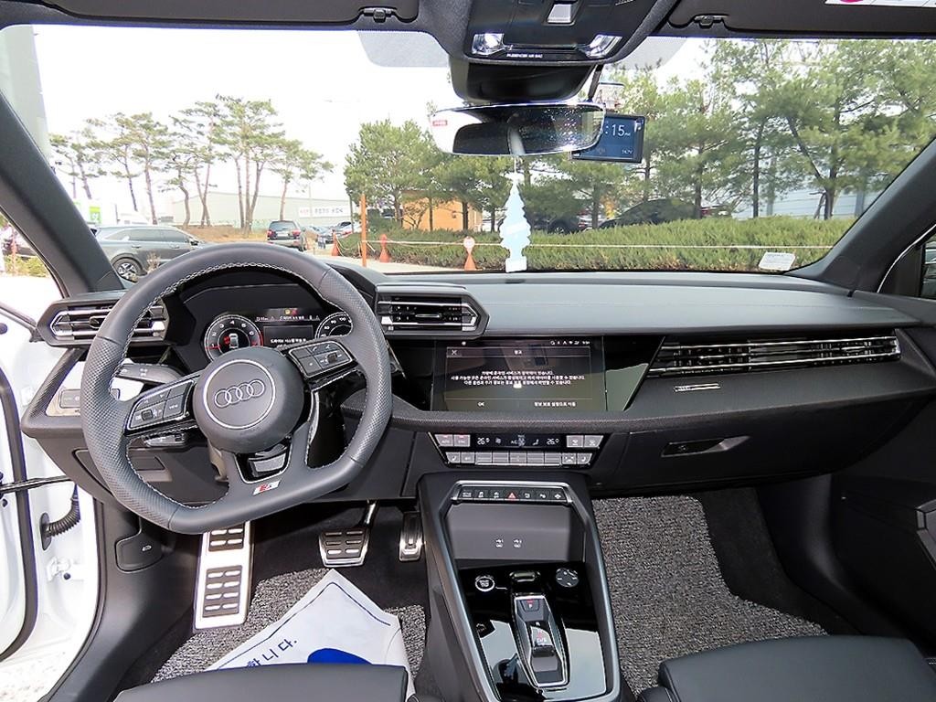 아우디 A3 A3(8Y) 40 TFSI 프리미엄 이미지 7