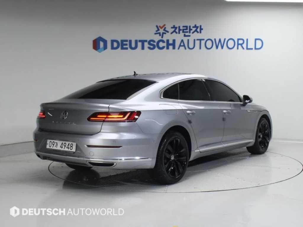 폭스바겐 아테온 2.0 TDI 엘레강스 프레스티지 이미지 2
