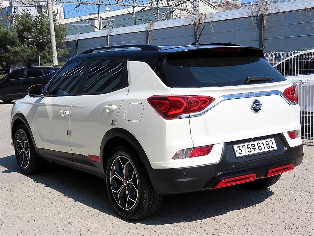 KG모빌리티(쌍용) 코란도 뷰티풀코란도 2WD 가솔린 1.5 R-플러스 이미지 3