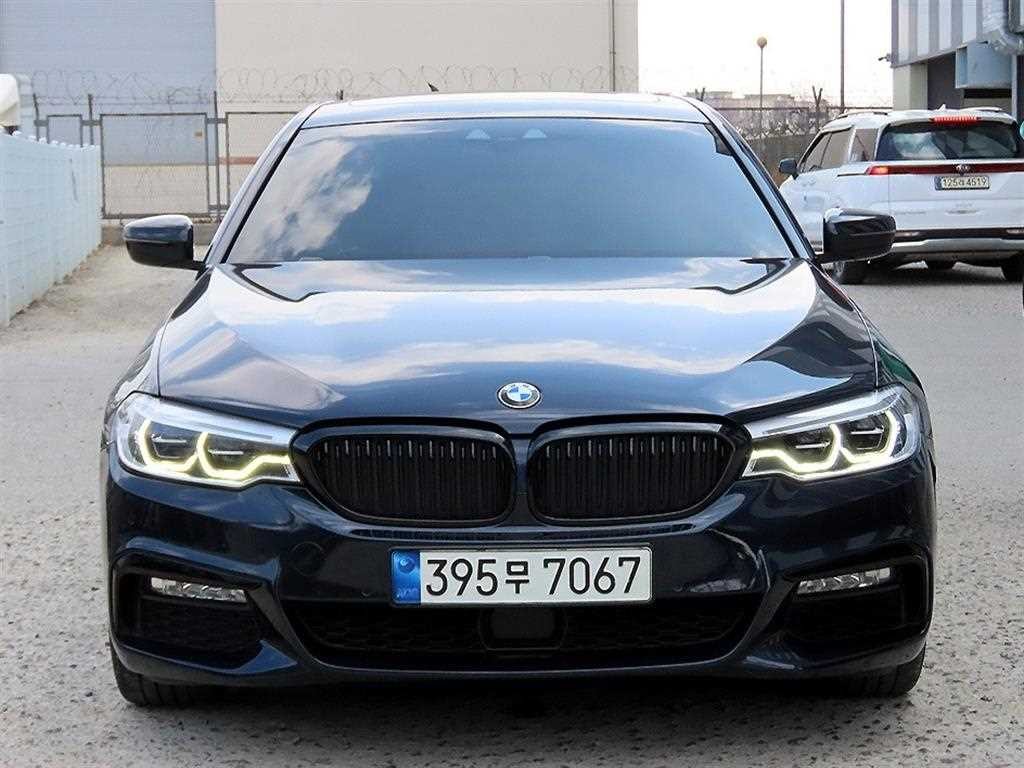 BMW 5시리즈 5시리즈 (G30) 520d M 스포츠 이미지 1