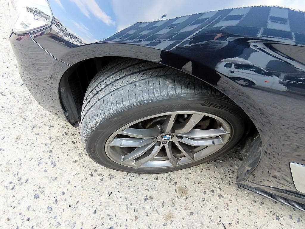 BMW 5시리즈 5시리즈 (G30) 520d M 스포츠 이미지 20