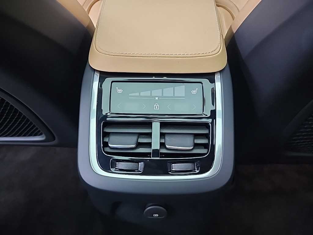 볼보 XC90 XC90 2세대 2.0 T8 AWD 얼티메이트 브라이트 이미지 14