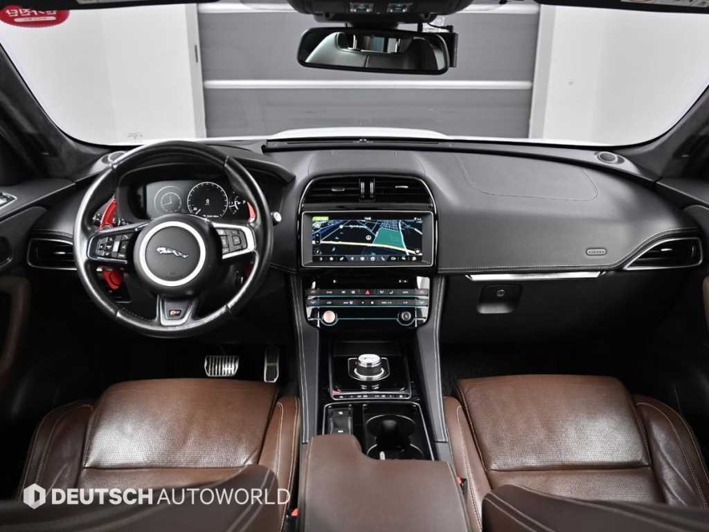 재규어 F-PACE 30d S 이미지 7