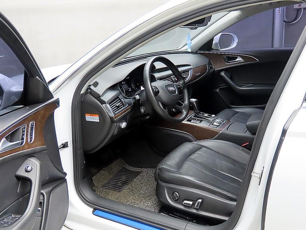 아우디 A6 뉴A6 35 TDI 콰트로 프리미엄 이미지 5