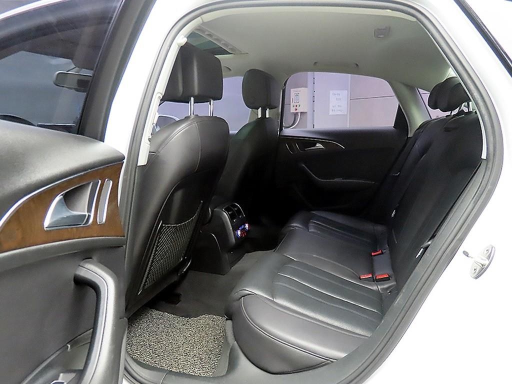 아우디 A6 뉴A6 35 TDI 콰트로 프리미엄 이미지 6