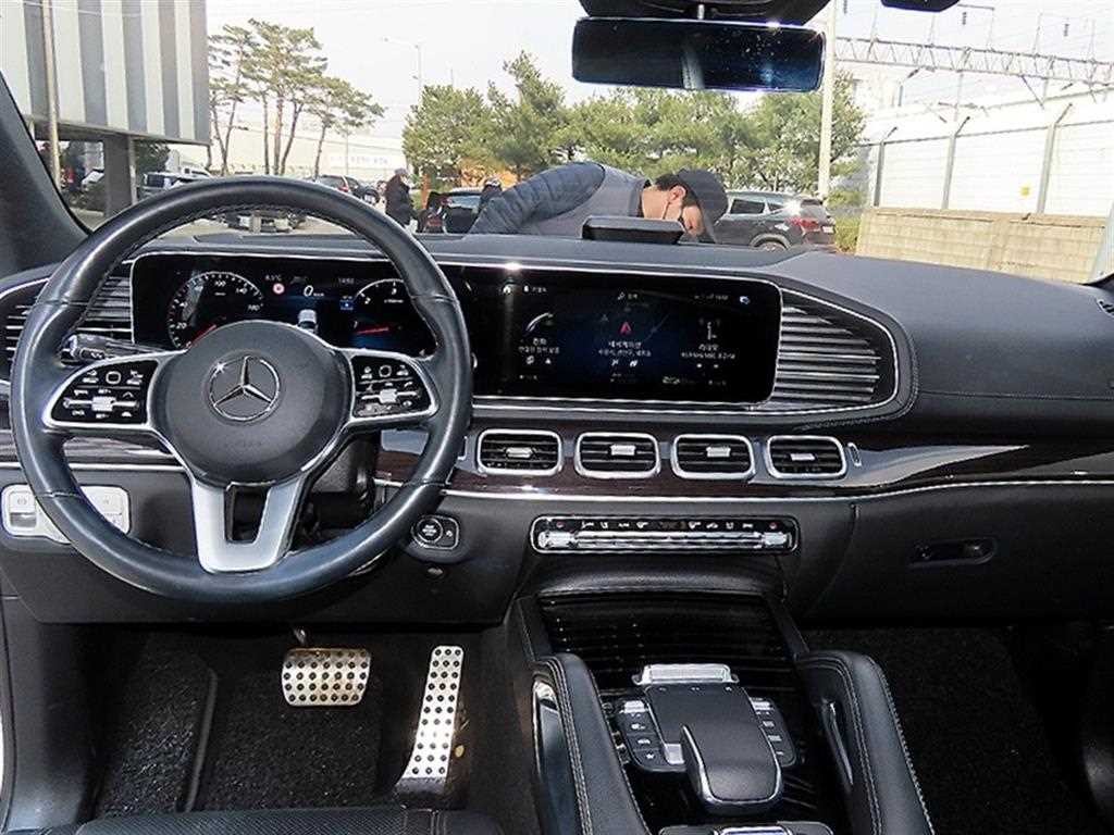 벤츠 GLE 클래스 GLE 클래스 W167 GLE 400d 4MATIC 쿠페 이미지 7