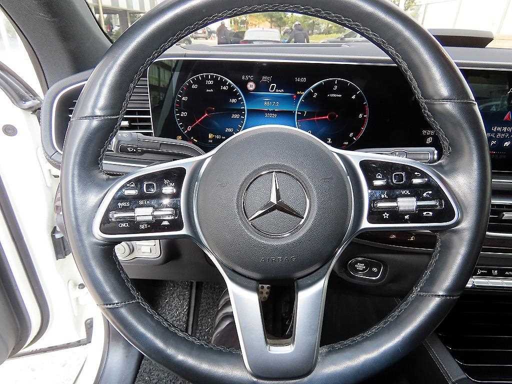 벤츠 GLE 클래스 GLE 클래스 W167 GLE 400d 4MATIC 쿠페 이미지 8