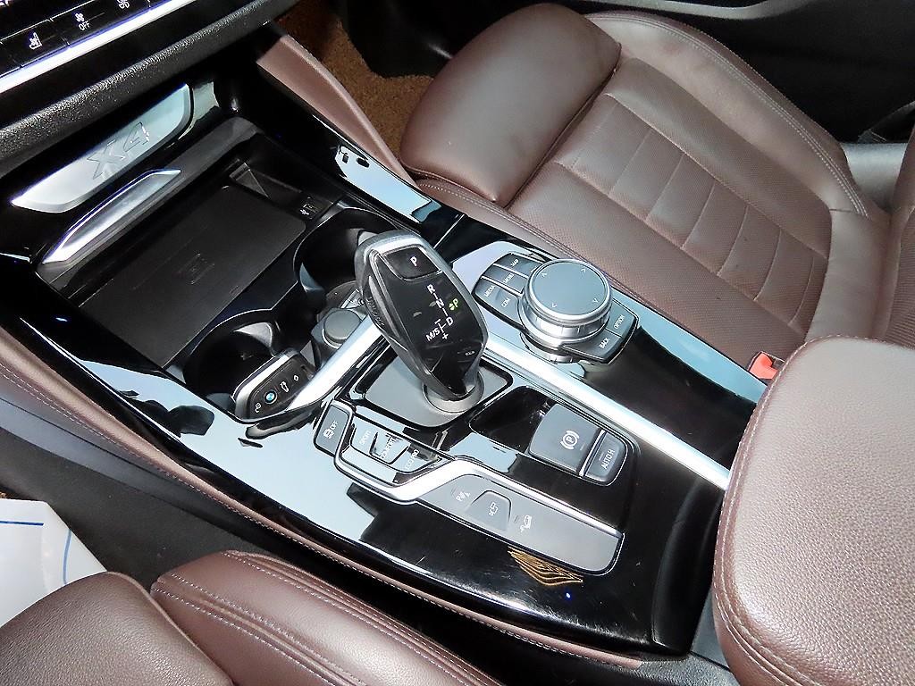 BMW X4 X4 (G02) xDrive 20d xLine 이미지 11