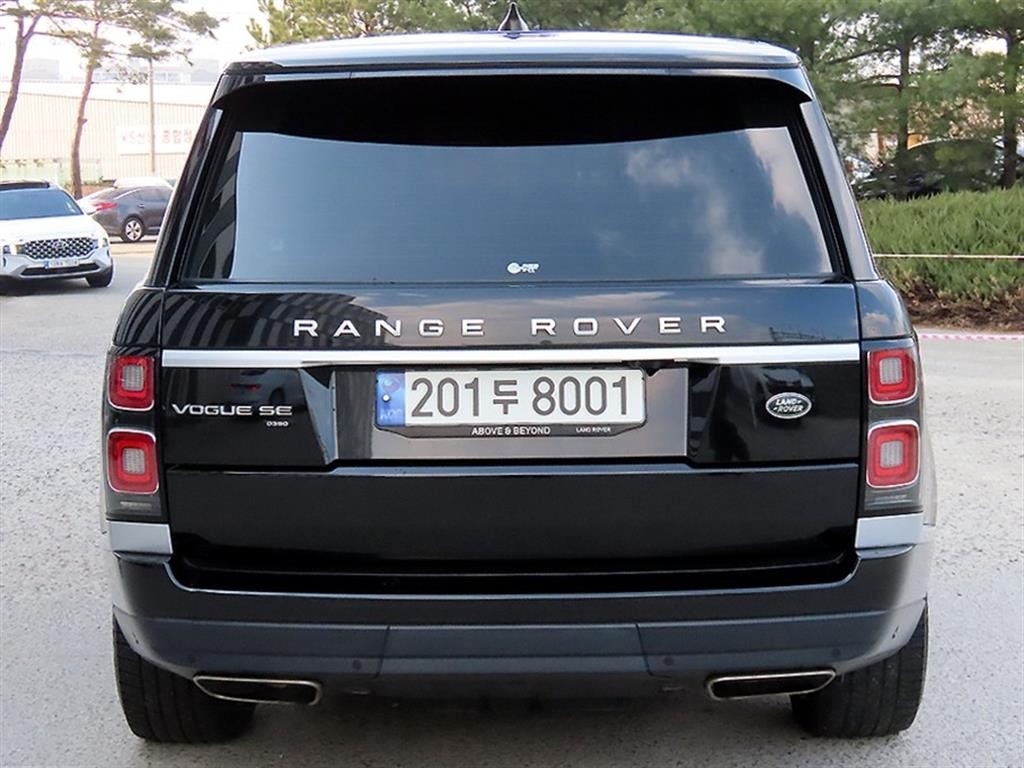 랜드로버 레인지로버 레인지로버 4세대 3.0 D350 VOGUE SE 디젤 이미지 4