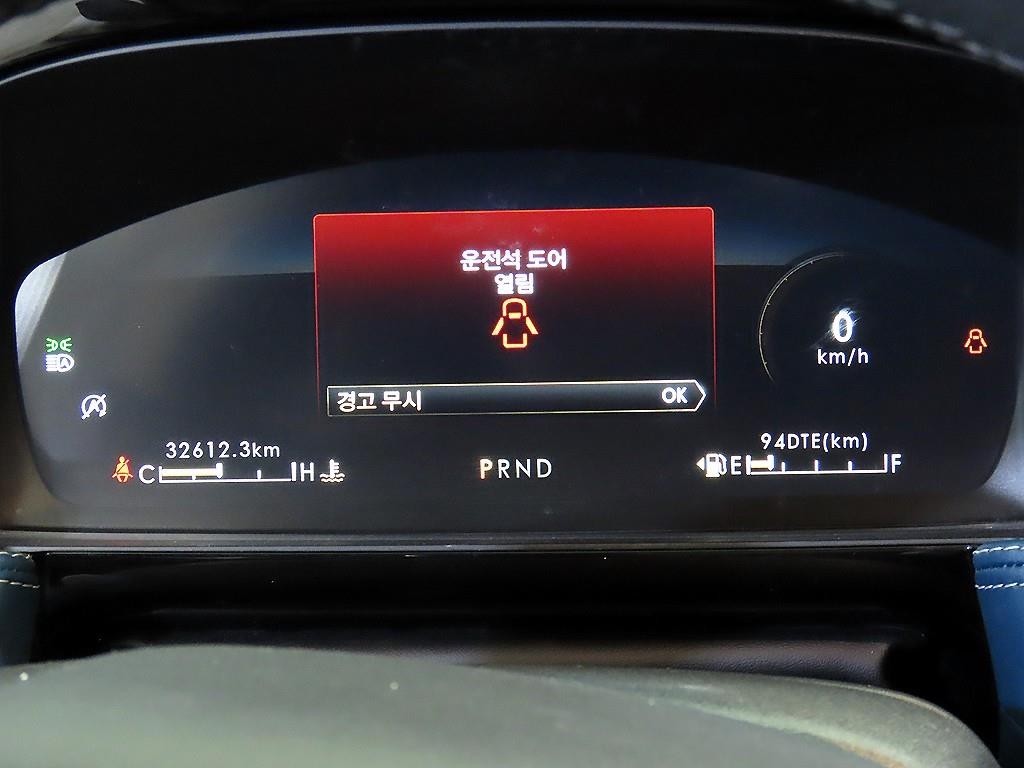 링컨 코세어 2.0 리저브 AWD 이미지 9