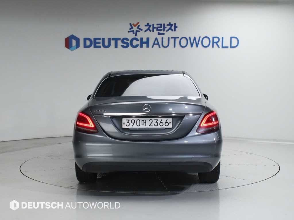 벤츠 C 클래스 C클래스 W205 C200 이미지 4