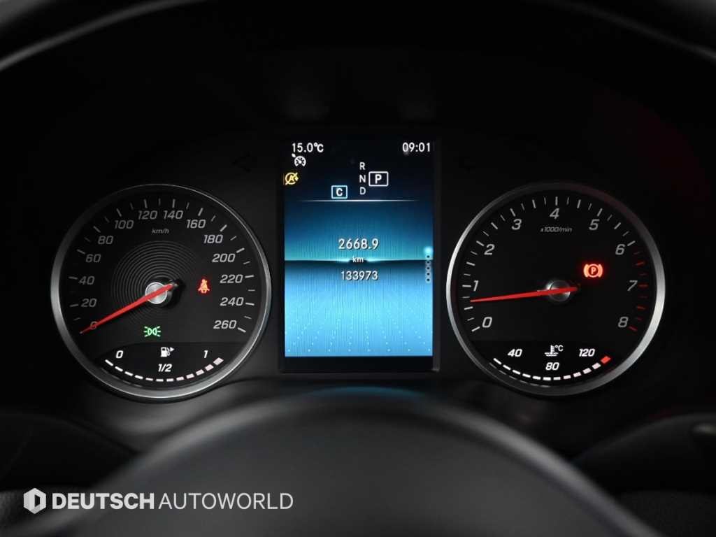 벤츠 C 클래스 C클래스 W205 C200 이미지 8