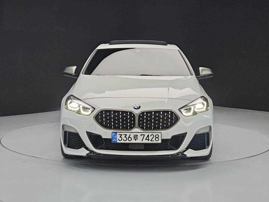 BMW 2시리즈 2시리즈 그란쿠페 (F44) M235i xDrive 이미지 2
