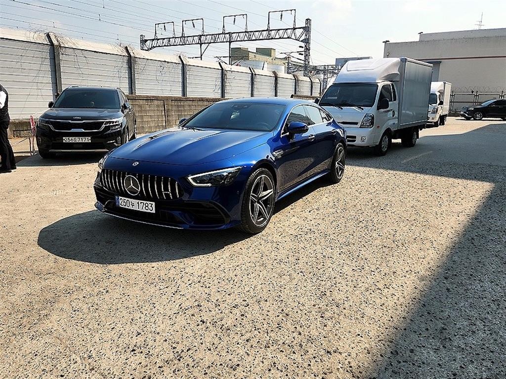 벤츠 AMG GT 4도어 43 4MATIC+ 이미지 2